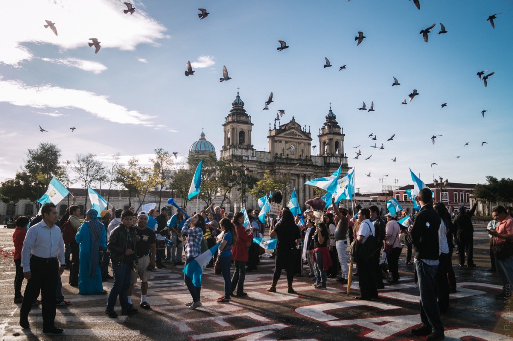 Plaza central de Ciudad de Guatemala. Foto por: Rafael Mora #JusticiaYa