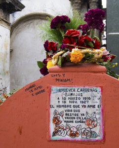 Vanushca, la mujer que murio de amor en guatemala